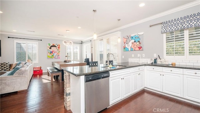 kitchen with white cabinetry, dishwasher, sink, and kitchen peninsula