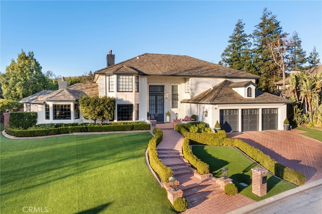 view of front of house featuring a front yard