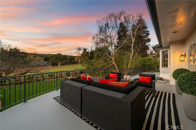 view of patio featuring an outdoor hangout area