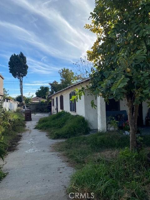 view of home's exterior