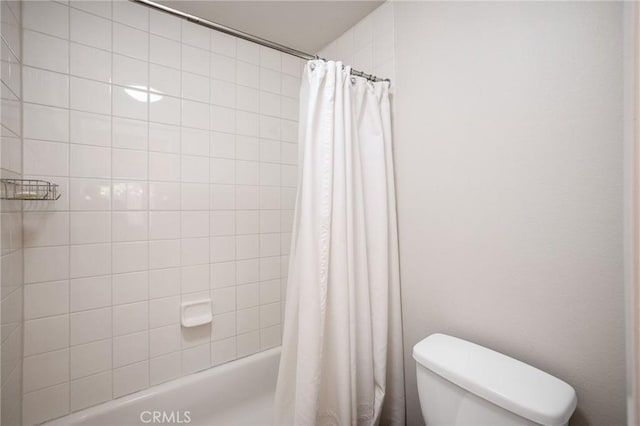 8300 Manitoba St Unit 222, Playa Del Rey, CA 90293 - bathroom with shower / bath combination with curtain and toilet