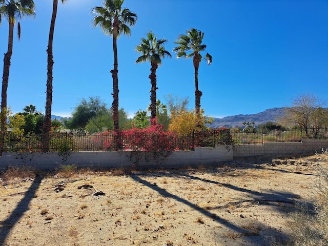 Listing photo 2 for 73381 Haystack Rd, Palm Desert CA 92260