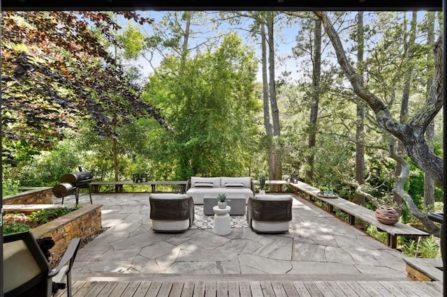 view of patio / terrace featuring outdoor lounge area