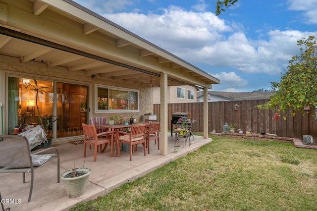 view of yard with a patio