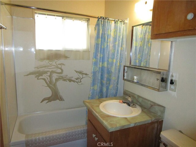 2440 Spruce Dr, Arrowbear, CA 92382 - bathroom featuring vanity and shower / bath combo