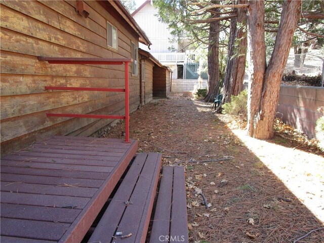 2440 Spruce Dr, Arrowbear, CA 92382 - view of yard