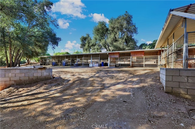 exterior space featuring an outbuilding