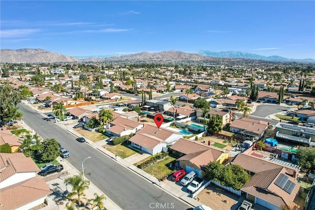 bird's eye view featuring a mountain view