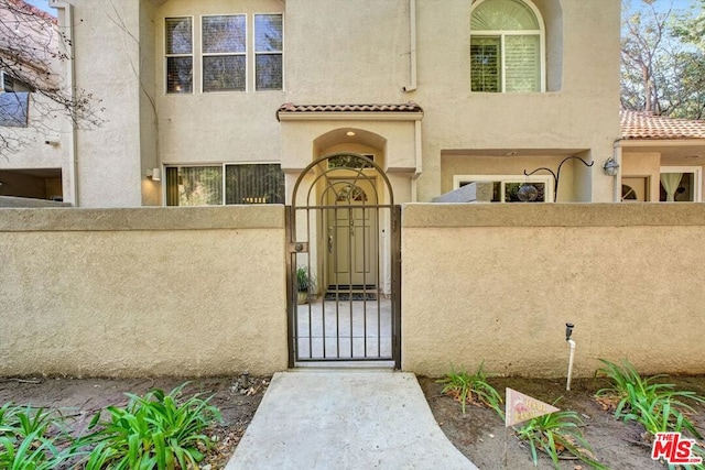 view of entrance to property