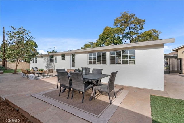 view of patio featuring an outdoor hangout area