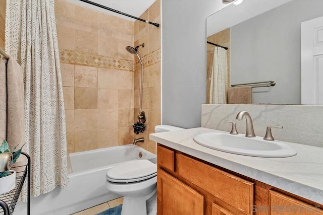 full bathroom featuring vanity, toilet, and shower / bath combo