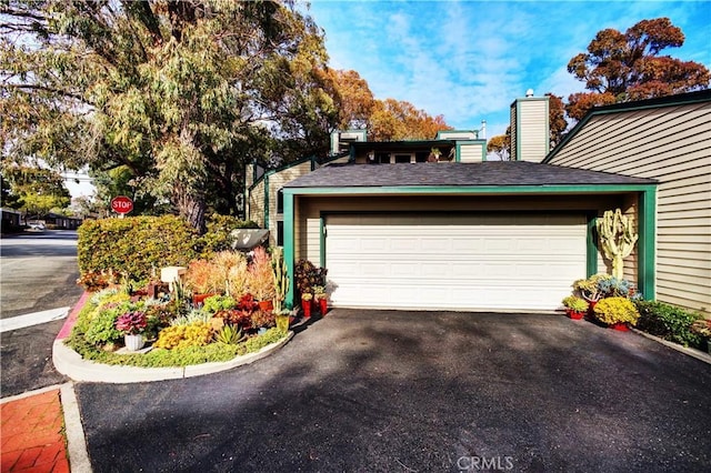 view of detached garage