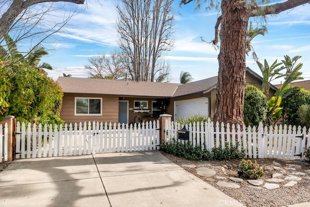 single story home featuring a garage