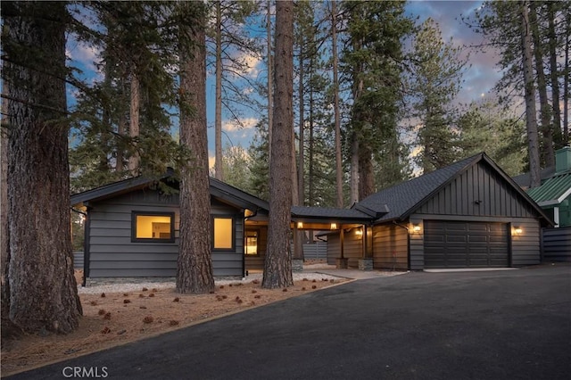 view of front of home featuring a garage