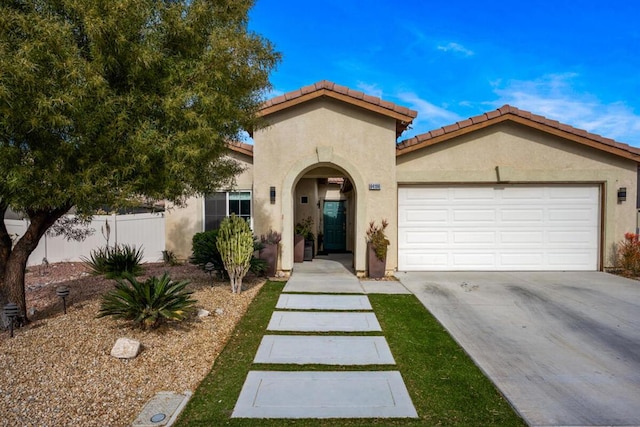 view of front facade with a garage