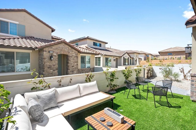 balcony featuring an outdoor hangout area