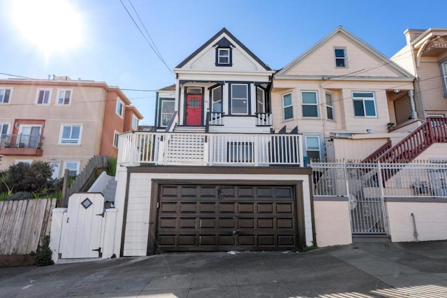 view of front facade featuring a garage