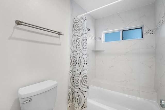 910 N Pacific St Unit 41, Oceanside, CA 92054 - full bathroom with shower / tub combo and toilet