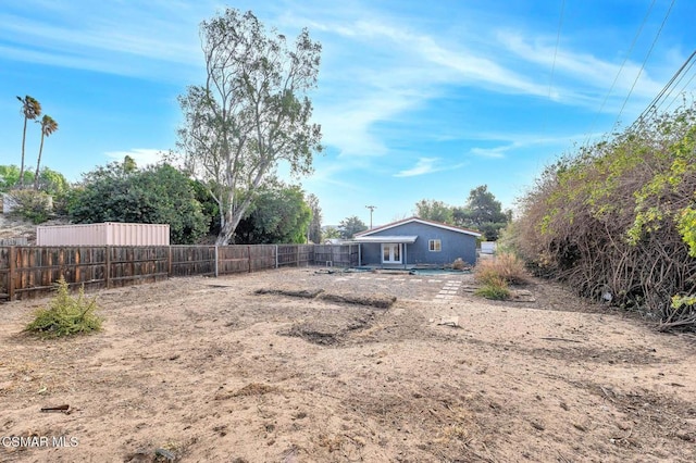 view of yard featuring a patio area