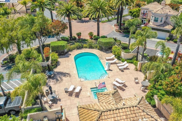 view of swimming pool featuring a patio