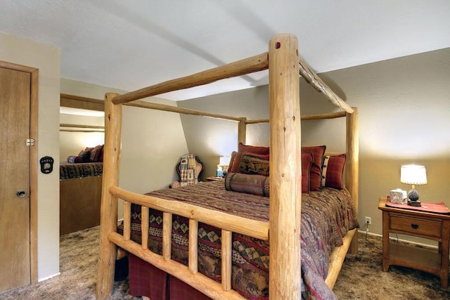 bedroom featuring carpet floors