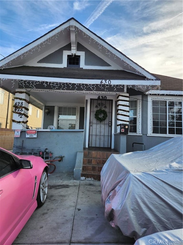 view of front facade featuring covered porch