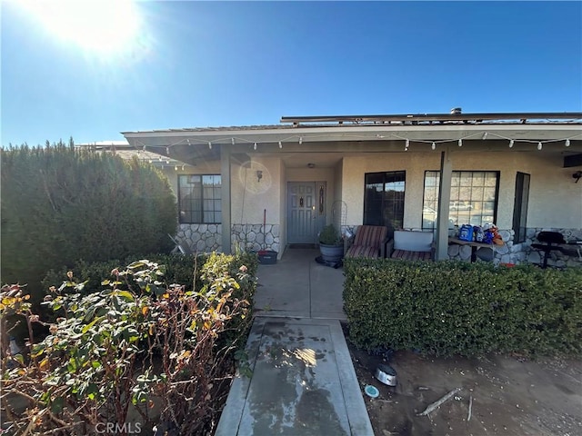 view of front of house with covered porch