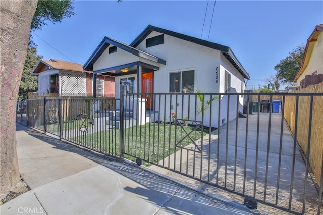 view of front of house with a front lawn