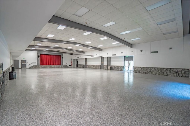 26478 Fairway Cir, Newhall, CA 91321 - view of garage