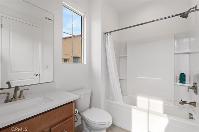 full bathroom featuring visible vents, vanity, toilet, and shower / bath combo with shower curtain