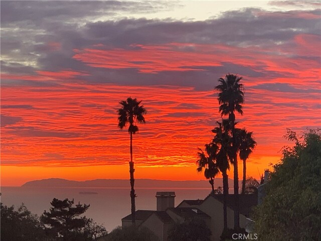 2335 Hillview Dr, Laguna Beach, CA 92651 - nature at dusk with a mountain view