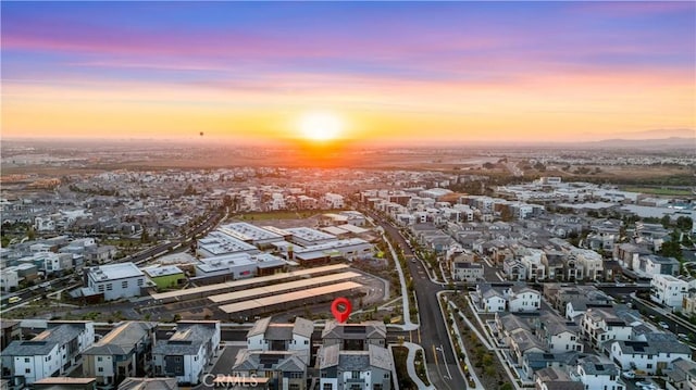 view of aerial view at dusk