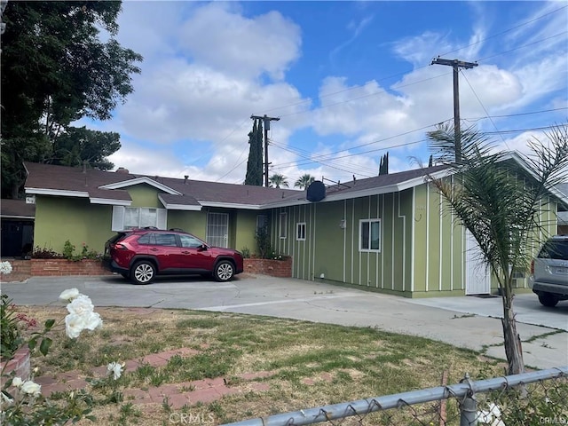 view of single story home