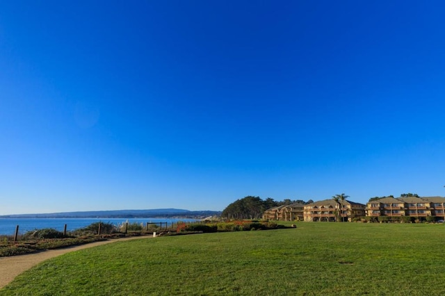 view of yard featuring a water view