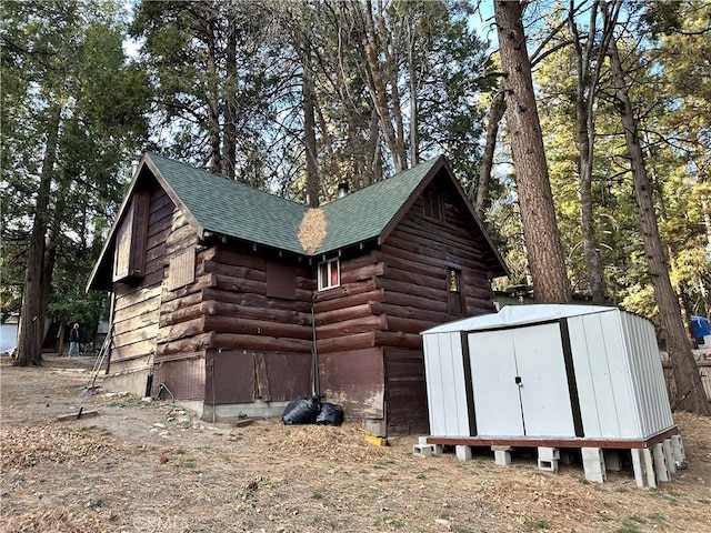 view of outdoor structure