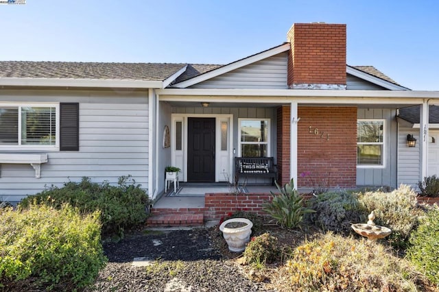 view of front of home featuring a porch