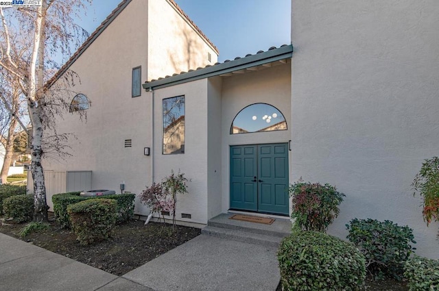 view of doorway to property