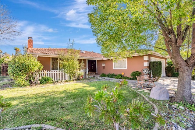 ranch-style home with a front yard