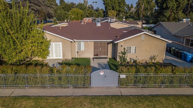 view of front of property