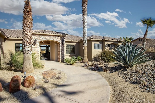 view of mediterranean / spanish-style house