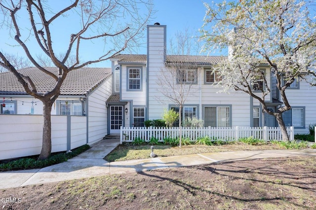 view of front of house