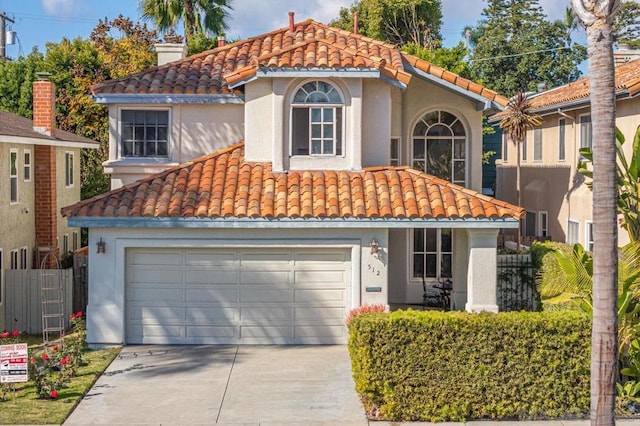 view of front facade featuring a garage