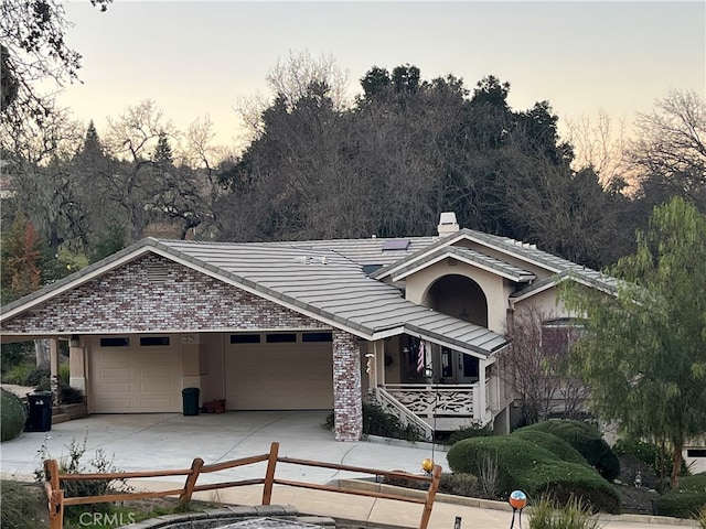 view of front of house featuring a garage