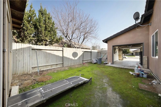 view of yard with a patio