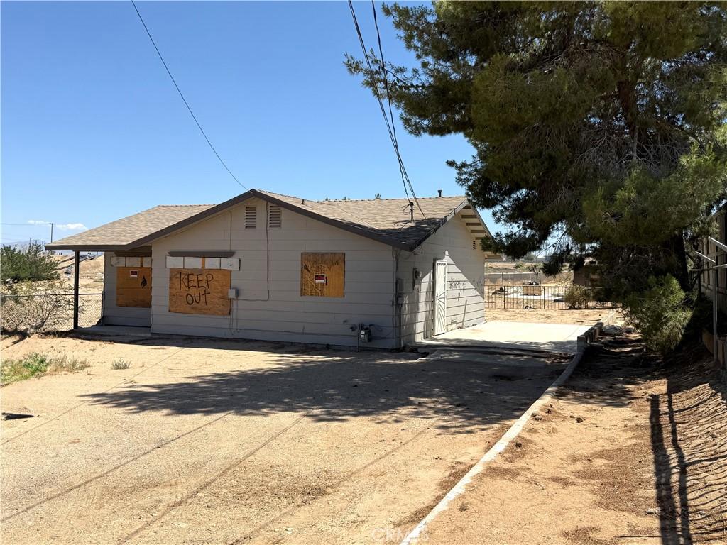 13185 Aster Rd, Victorville, CA 92392 - photo 1