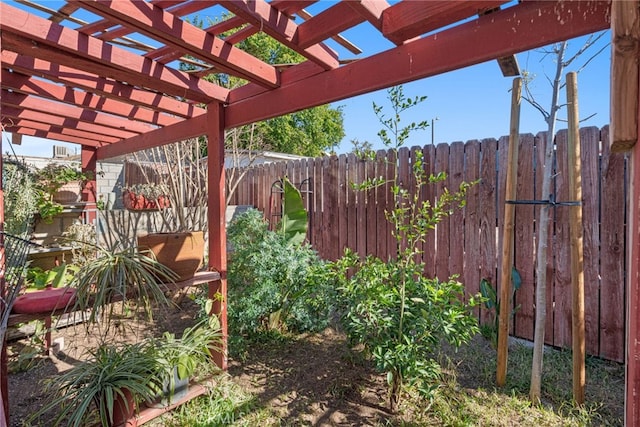 view of yard with a pergola