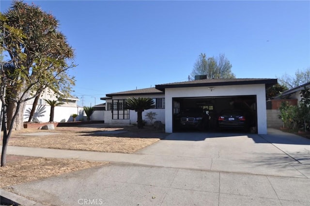 view of front of house featuring a garage