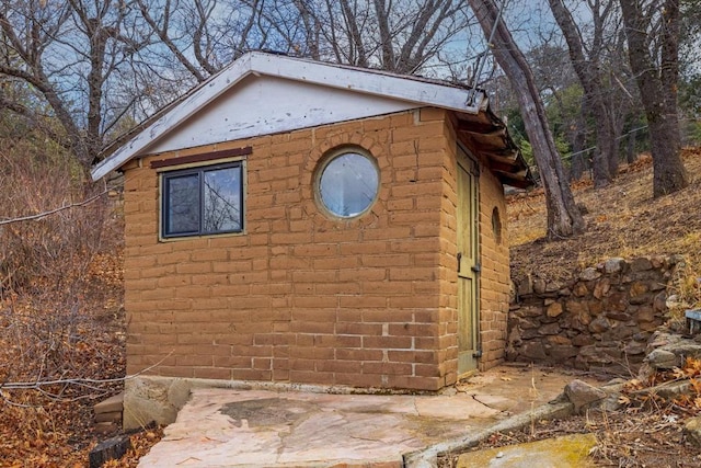 view of outdoor structure