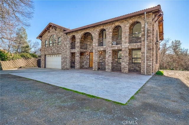 view of front of home with a garage