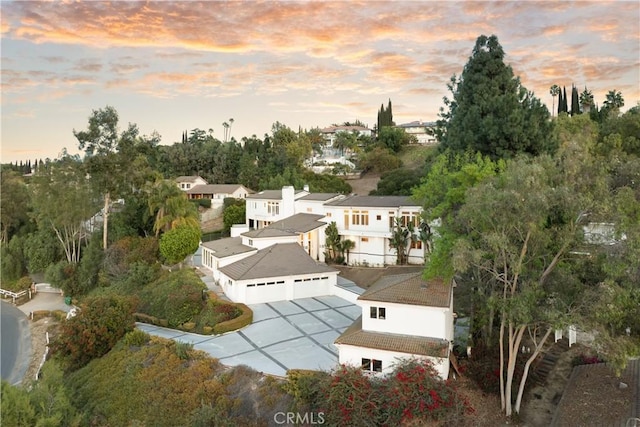 view of aerial view at dusk